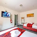 *rb10w* For Your Relaxed & Cosy + Free Parking + Free Fast Wifi * 홈스테이 *